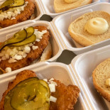 Frituur Tolpoort E. Van Beverenplein Nourriture