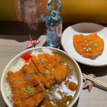 Currychiwa Nourriture