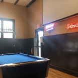 De Biest À l'intérieur