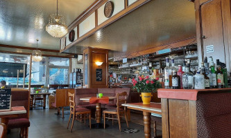 Eetkaffee Poseidon inside