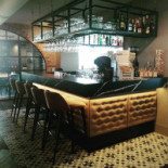 Runway 26=08 Extérieur