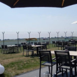 Runway 26=08 Extérieur