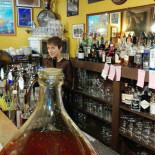 Café De La Gare Dentro