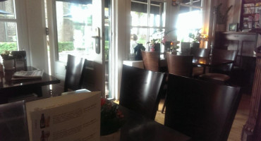 Lunchroom De Heerlijkheid Dentro