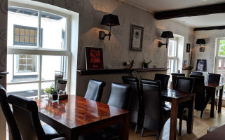 Lunchroom De Heerlijkheid Dentro