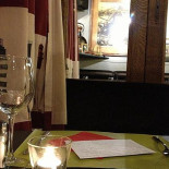 Café De La Gare Dentro