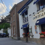 Café De La Gare Exterior