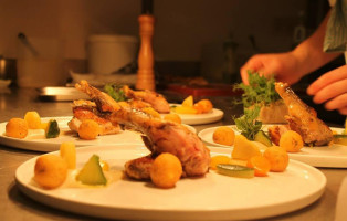 Gastrobar T Genoegen Comida