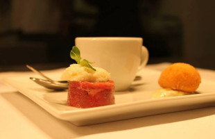 Gastrobar T Genoegen Comida