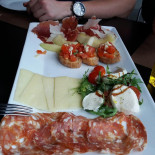 Logies By Suzan Food