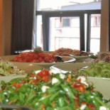 T Borrelhuis Nourriture