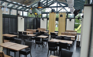 Nero Cafe À l'intérieur