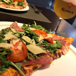 Autentico Nourriture