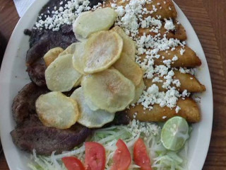 En Tapaslounge De Liefhebber