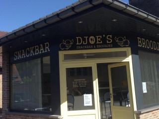 Djoe's