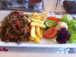 Pita Pyramide Gril Room