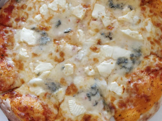 Eethuis Yüksel Dõner-kebab-pizza