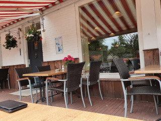 Maarten En Tineke Frietwagen Verhuur