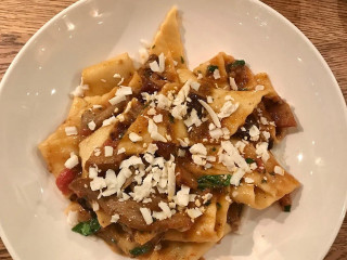 Demetra Italian Kitchen Pizza