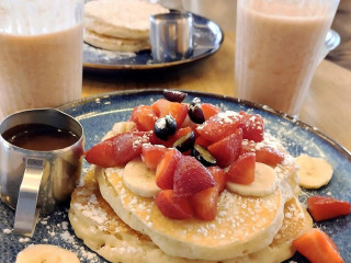 Poz ' ' Parvis St-pierre