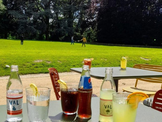 Astrid • Café Du Parc