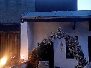 Pitta House Courcelles