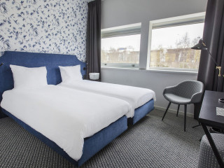 Skymaster Restaurant Bar