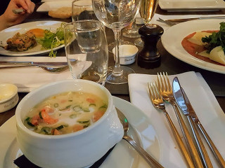 Happy's Kitchen Club