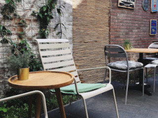 Mr.morris Coffee, Juice Wholesome Food