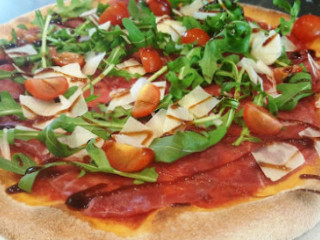 Leo Fratelli's Pizzeria