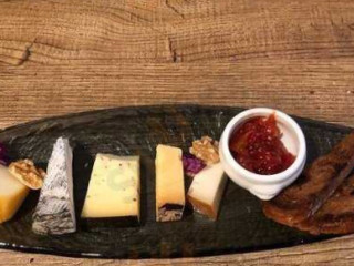 C'est Bon Chez Léon