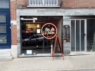 Le à Pizza