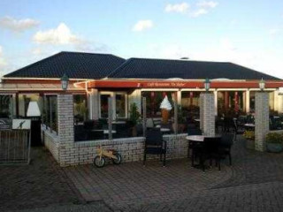 Cafe De Slufter