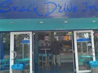 Snack Drive In