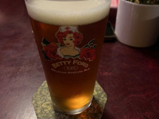 CafÉ Biljart Bij Anita En Hans