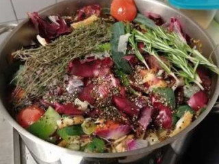 Alex Wine-beer-burgers