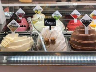 Ijssalon Pinoccio. Award Winning Icecream