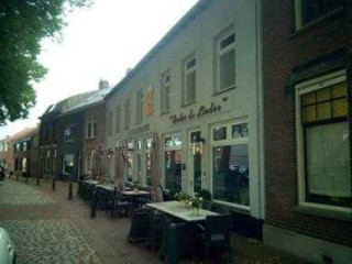 'Onder De Linden' Bv