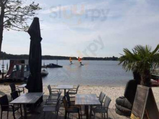 Strandpaviljoen Dushi Plasmolen