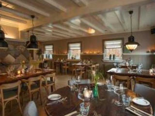 Cafe De Ooievaar' Warmenhuizen