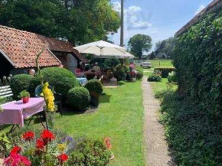 High Tea Theetuin Nijeholtpade