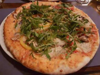 Pizzeria La Bella Storia