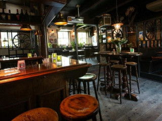 Bier En Eetcafe T Kont Van Het Paard