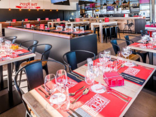 The Red's Sports Grill