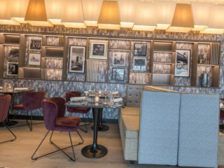 Leo's International Flavors