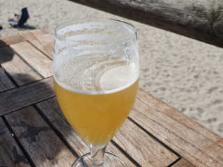 Strandpaviljoen 't Klavertje Vier