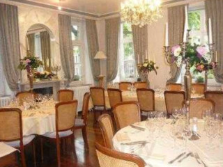 Au Château De Chaineux