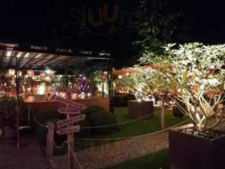 In The Mood Dinner In The Park