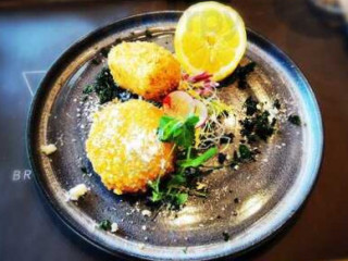 Le Chalet Des Etangs