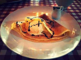 Martin Ice Cream Shop